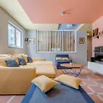 Blue Dolphin - Private Indoor Pool, Jacuzzi, Garden Appartement *