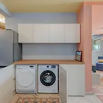 Blue Dolphin - Private Indoor Pool, Jacuzzi, Garden Appartement