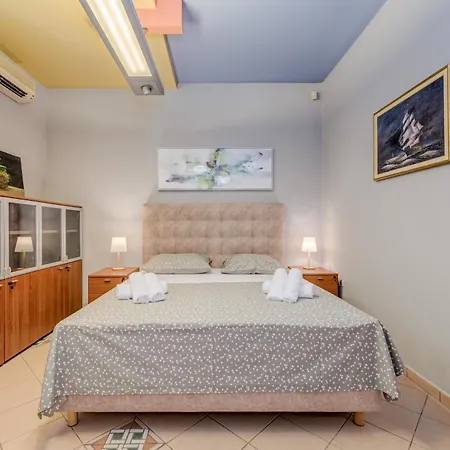 Blue Dolphin - Private Indoor Pool, Jacuzzi, Garden * Split