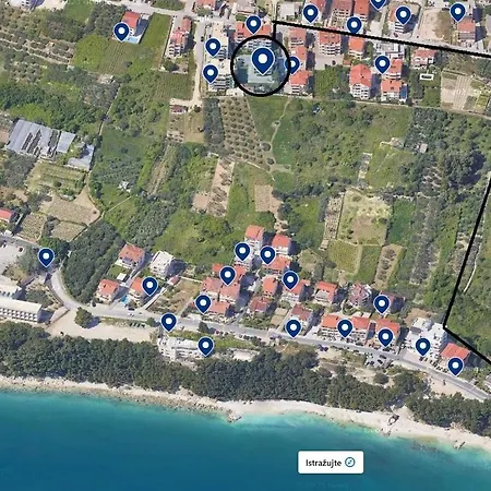 Apartman Blue Dolphin - Private Indoor Pool, Jacuzzi, Garden Split